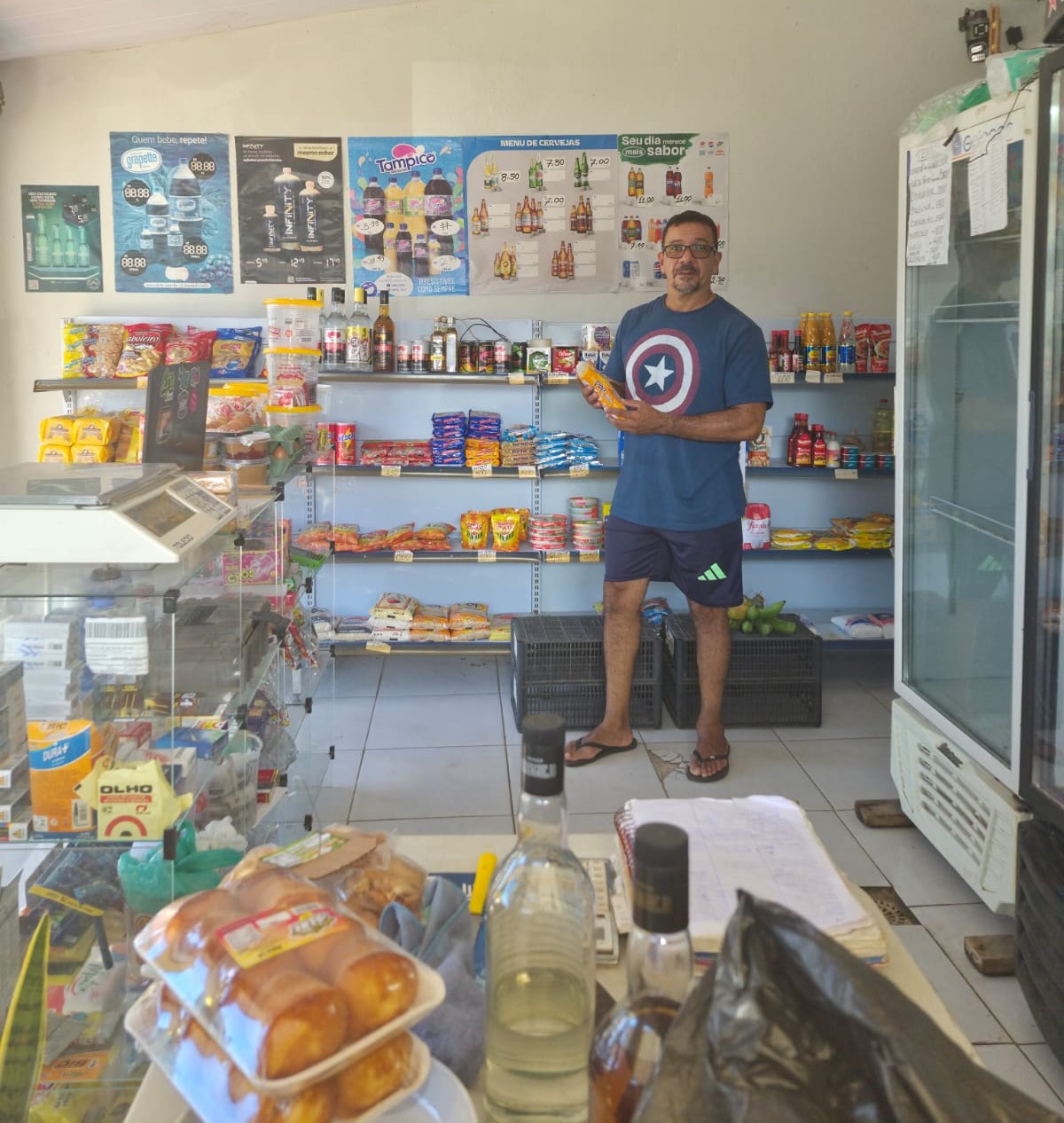 Alex, proprietário da Esquina da Gela